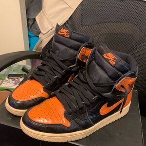 Shattered Backboard 1s size 9